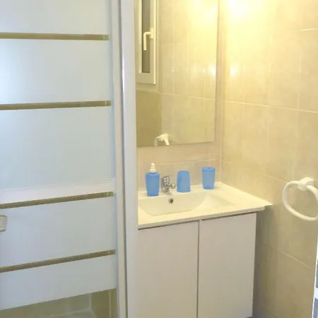公寓 Climatise Avec Piscine, Terrasse Et Parking Prive - Proche Commodites - Fr-1-387-137 *